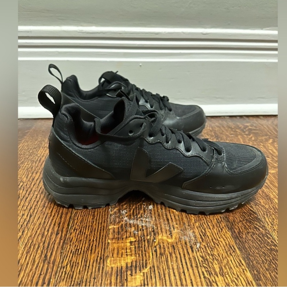 Veja Black sneakers